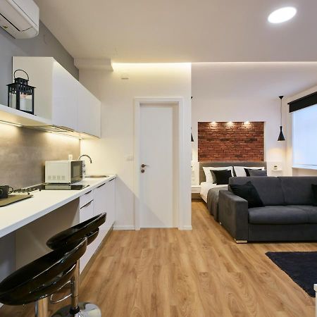 Bed Of Roses Apt 1, Luxury, Designer Decorated Zagreb Exterior photo