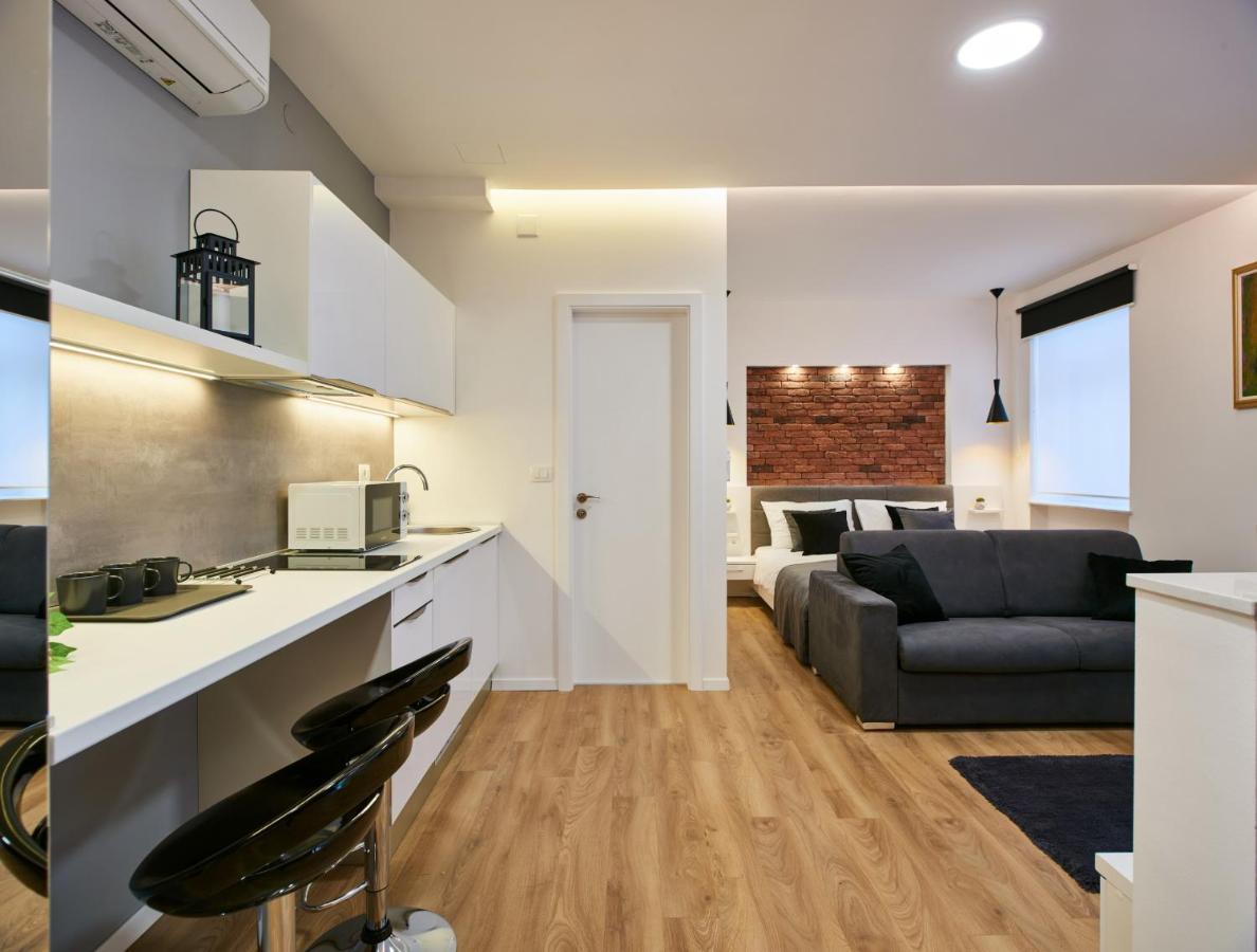 Bed Of Roses Apt 1, Luxury, Designer Decorated Zagreb Exterior photo