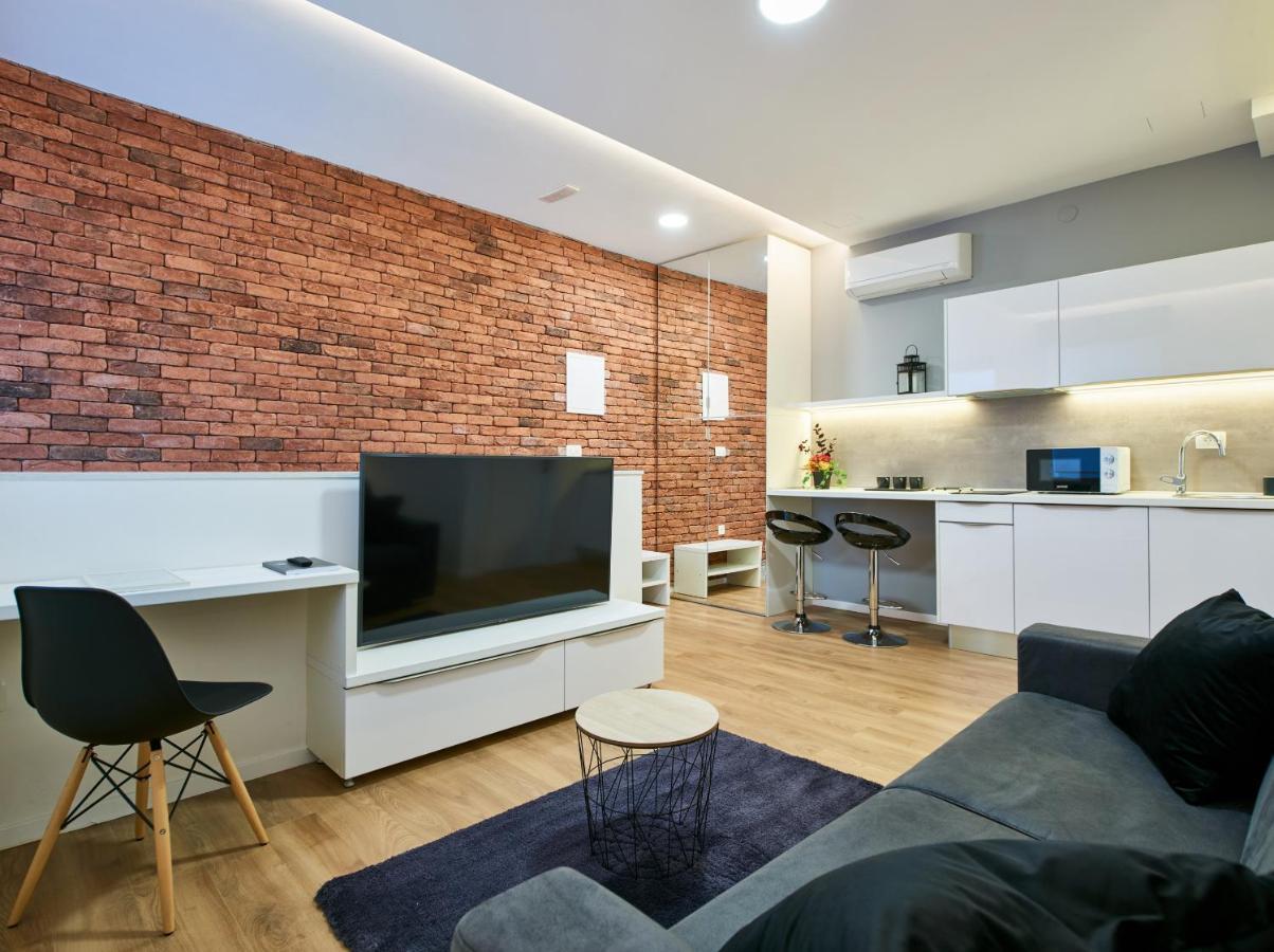 Bed Of Roses Apt 1, Luxury, Designer Decorated Zagreb Exterior photo